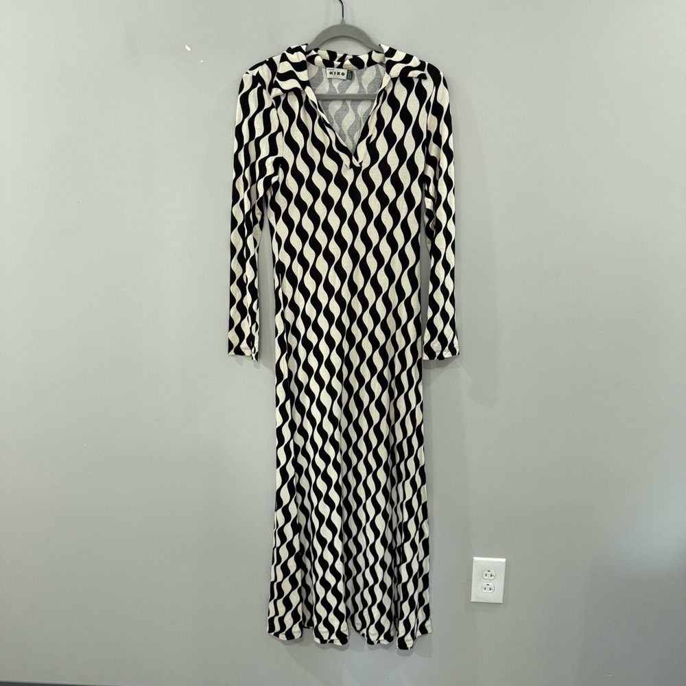 Rixo Dress Tillie Maxi Jersey Collar in Mono Wave Black White - Picture 4 of 7